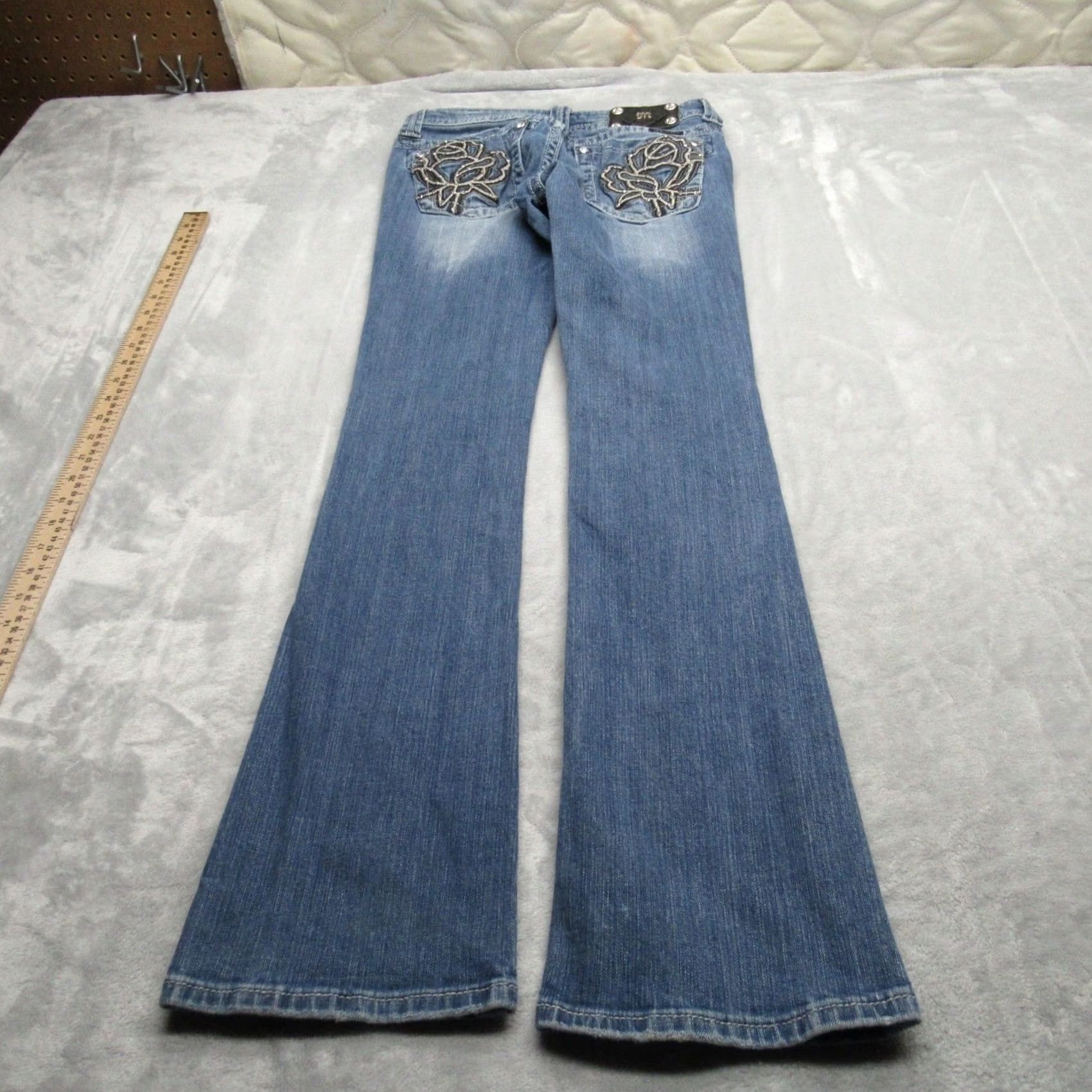 Miss Me Miss Me Jeans Womens Bootcut Blue Embellished Embroidered Pockets Zip 27 28X33 Size 28" / US 6 / IT 42 - 3 Thumbnail