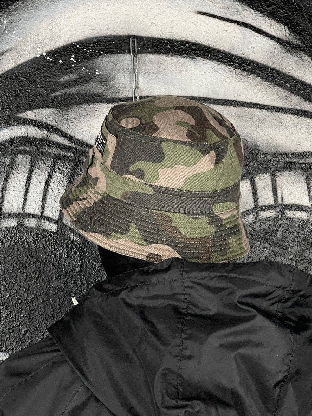Vintage UCLA Vintage Camouflage Bucket Hat Size ONE SIZE - 4 Thumbnail