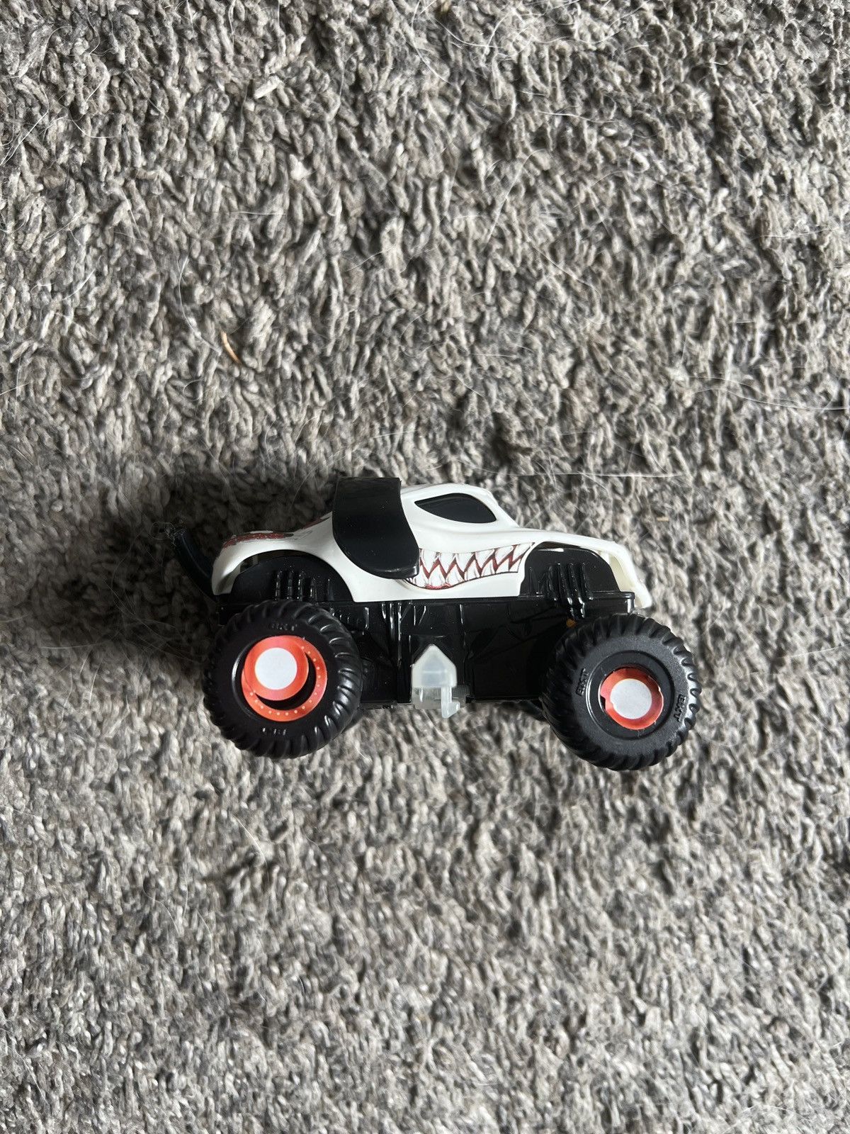 Hypebeast 2019 McDonald’s Monster Jam Monster Mutt Dalmatian Size ONE SIZE - 4 Thumbnail