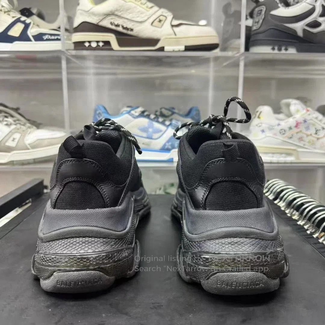 Balenciaga Black Low-Top Sneakers Size 10. Size US 10 / EU 43 - 4 Thumbnail