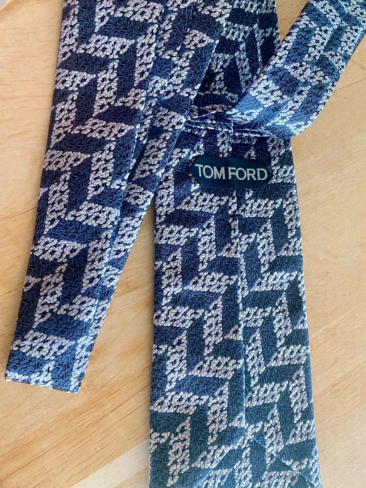 Tom Ford Tom Ford silver necktie nwot Size ONE SIZE - 4 Thumbnail