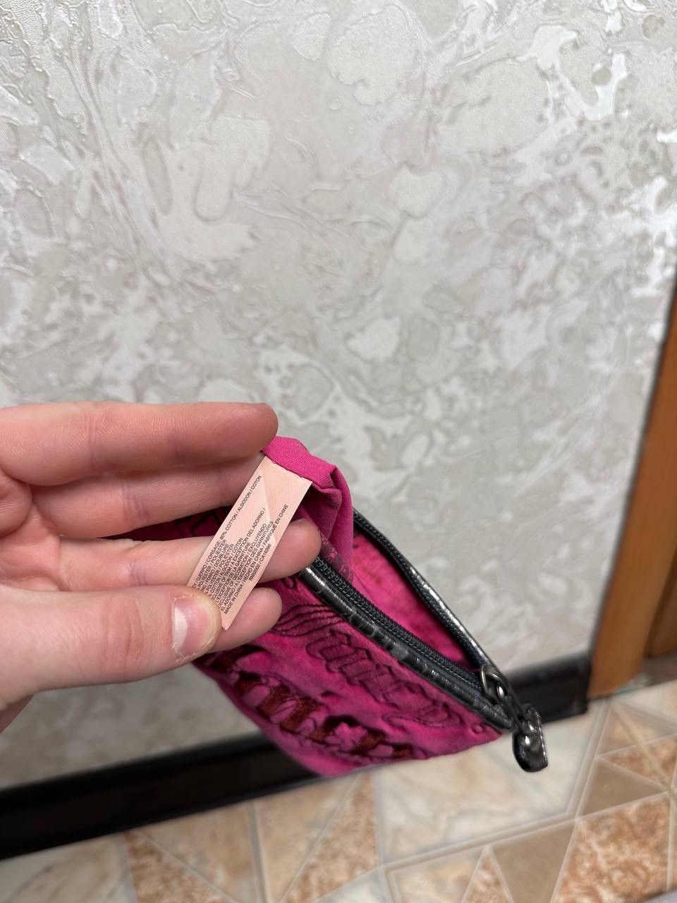 Juicy Couture Juicy Couture Vintage Velour Y2K Wallet Rare Barbie Style Size ONE SIZE - 14 Thumbnail