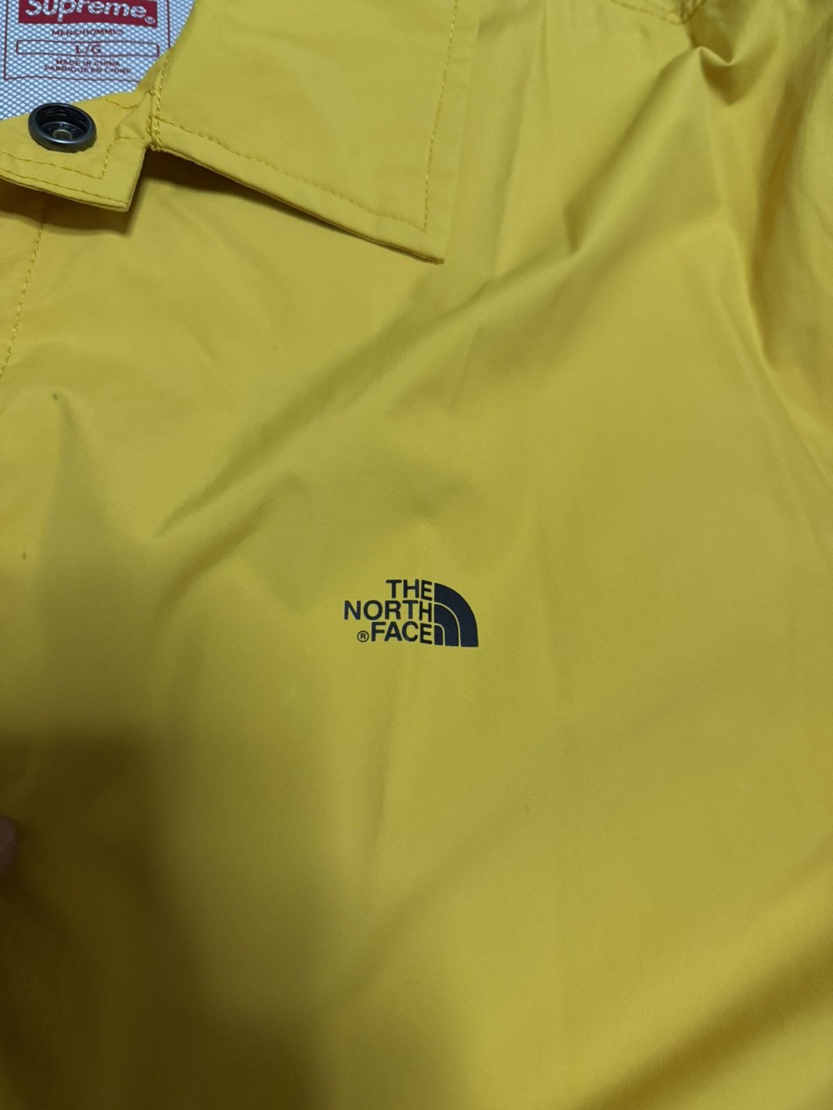 Supreme × The North Face Supreme the north face tnf yellow coach jacket Size US L / EU 52-54 / 3 - 4 Thumbnail