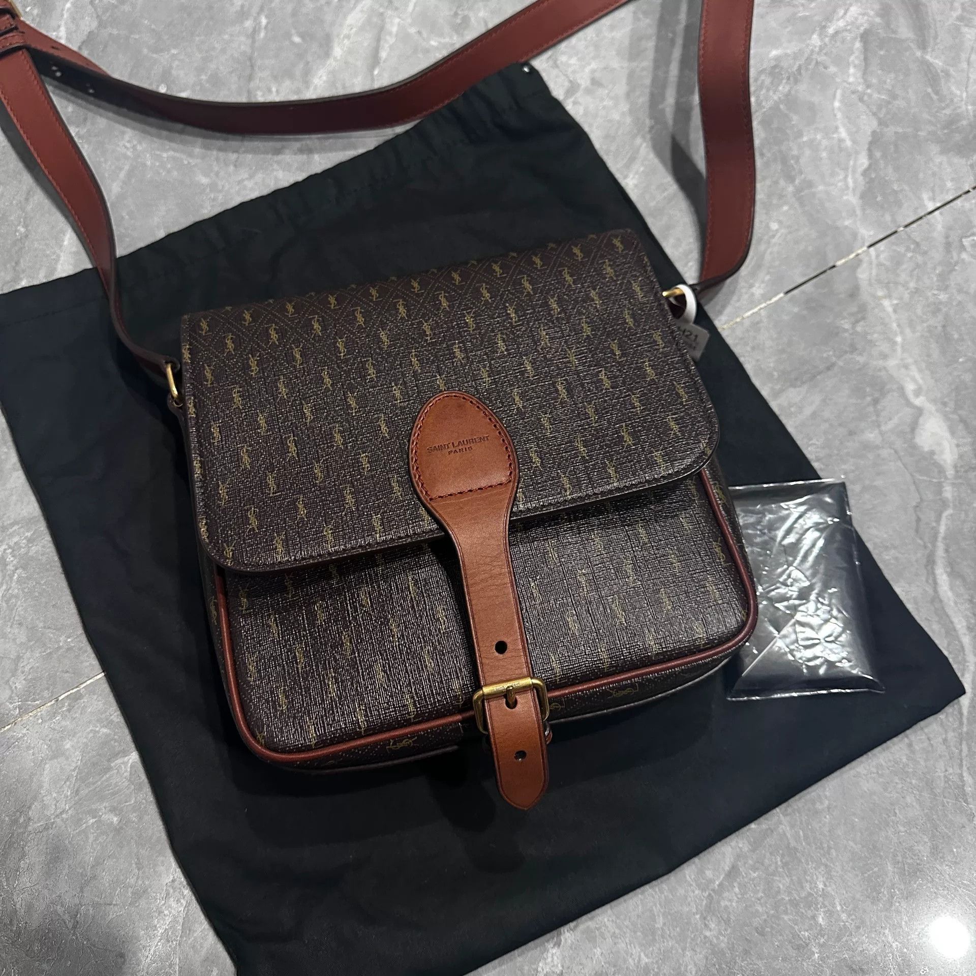 Saint Laurent Paris Saint Laurent YSL Monogram Crossbody Bag Size ONE SIZE - 1 Thumbnail