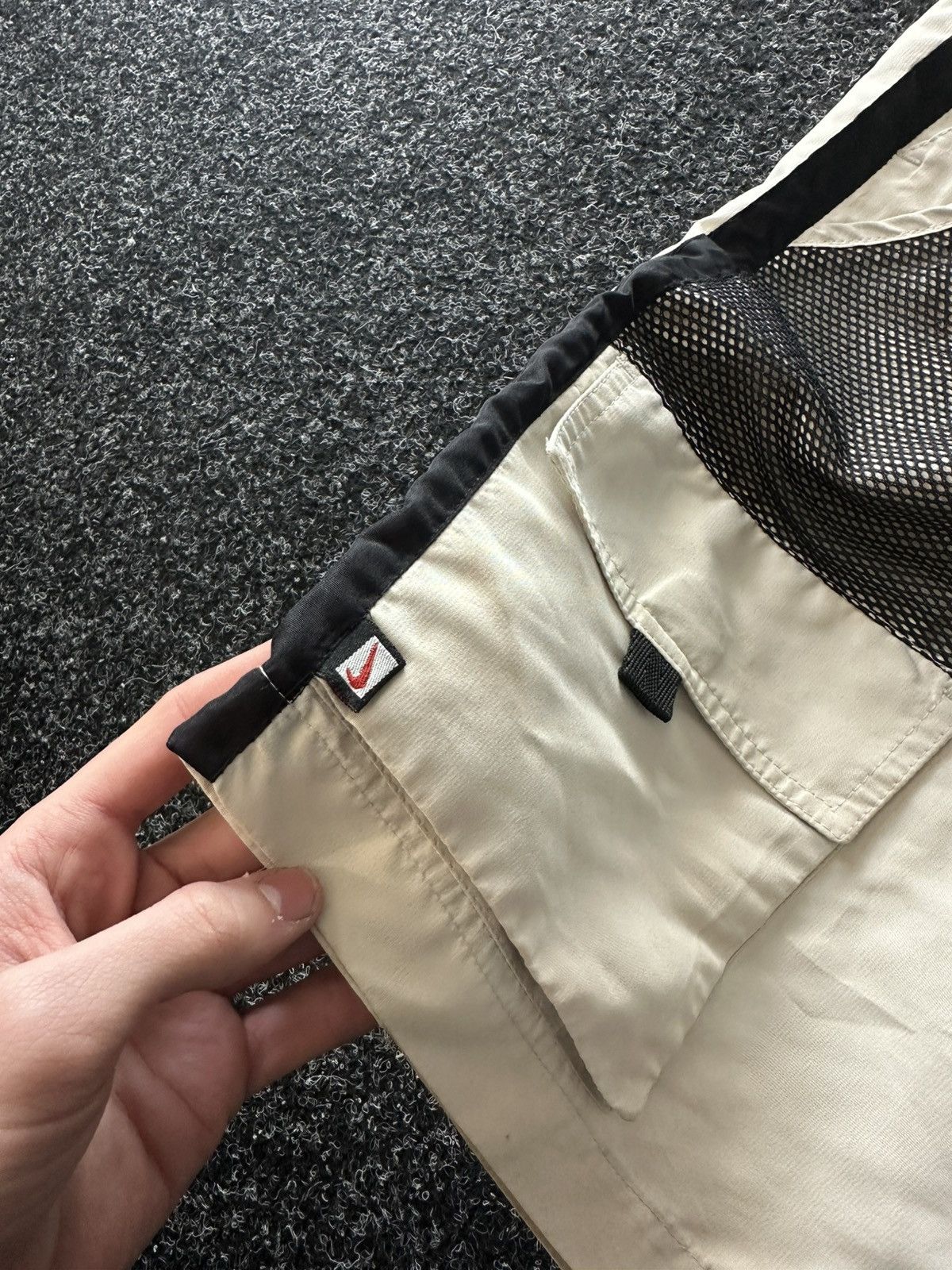 Nike × Vintage 🚨 VINTAGE NIKE BUTLEG CARGO SHORTS 90s logo Y2K rare pocket Size US 32 / EU 48 - 9 Thumbnail
