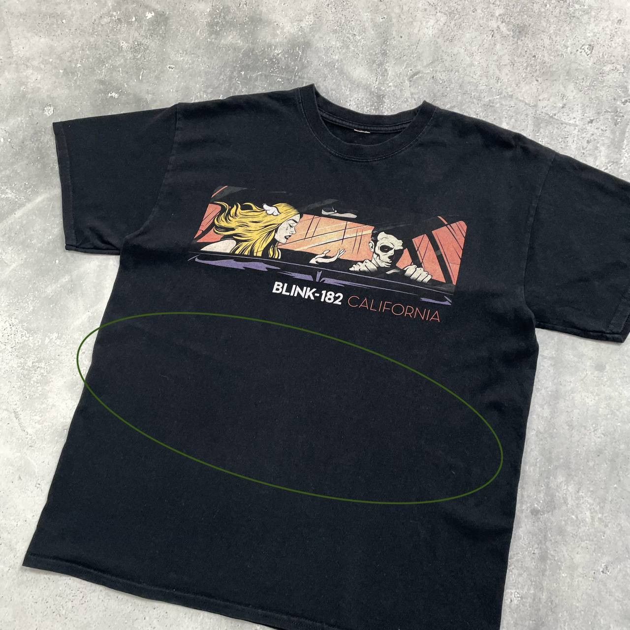 Band Tees Blink-182 California Album Promo T Shirt Faded Black M/L Size US L / EU 52-54 / 3 - 10 Thumbnail