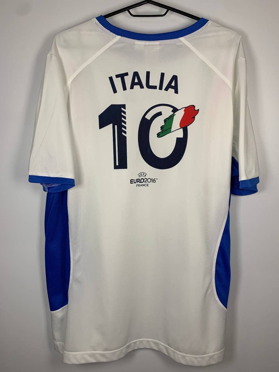Other Italy Euro 2016 Jersey White Men’s UEFA Football Shirt Size US XL / EU 56 / 4 - 11 Thumbnail