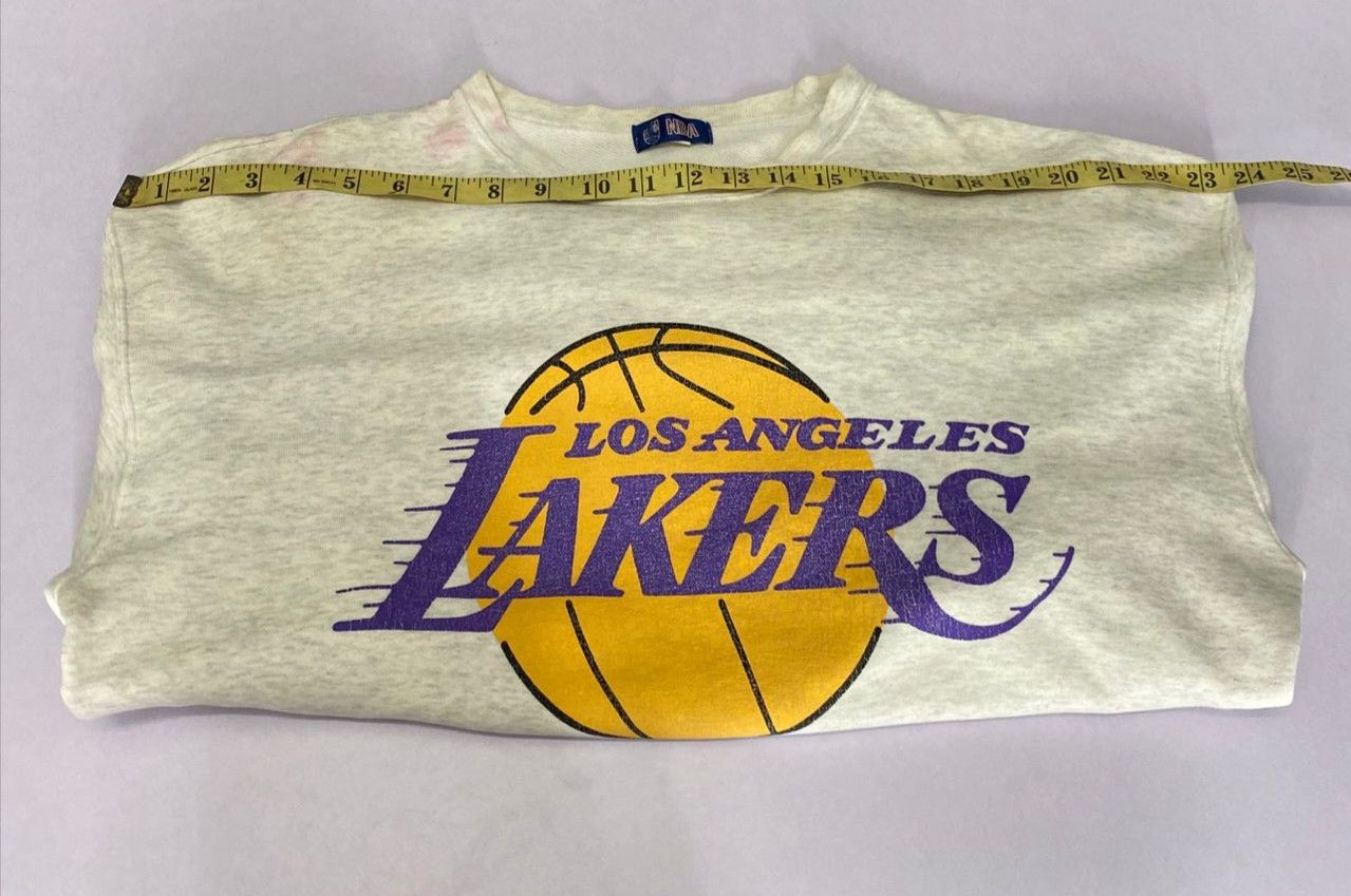 NBA Vintage 90s NBA Lakers Sweatshirt Size US L / EU 52-54 / 3 - 11 Thumbnail