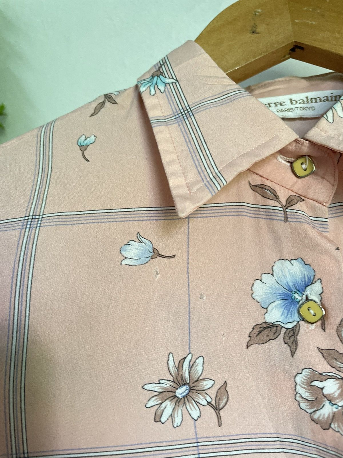 Balmain × Pierre Balmain Vintage Pierre Balmain tokyo Floral Blouse Size S / US 4 / IT 40 - 4 Thumbnail