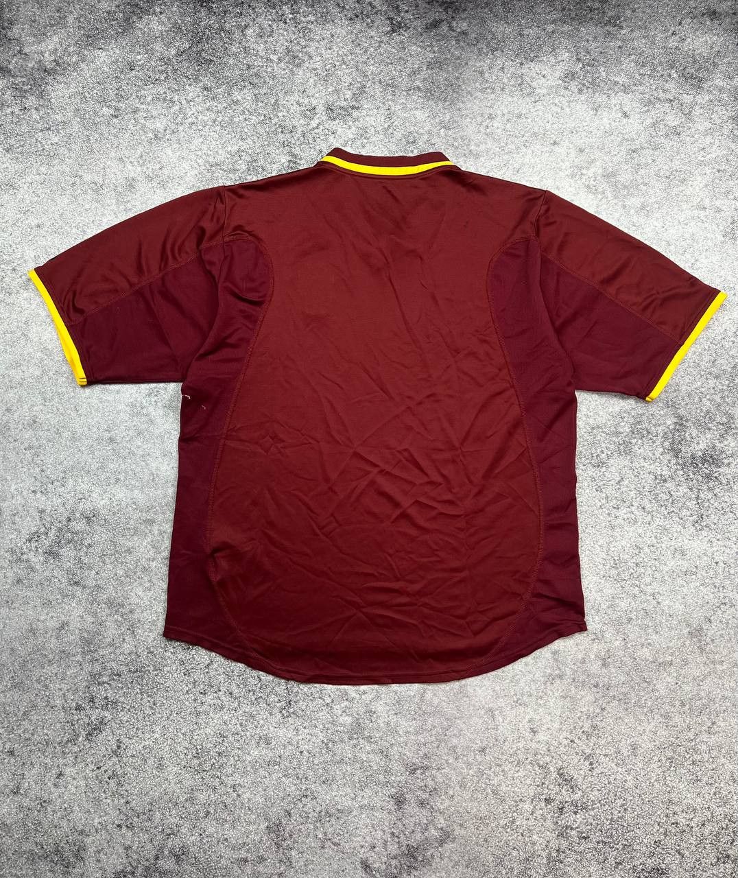 Nike Vintage Nike Portugal Home Jersey 2000S Size US L / EU 52-54 / 3 - 6 Thumbnail