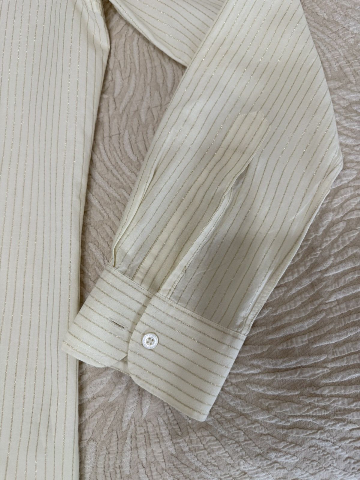Louis Vuitton Louis Vuitton Dress Shirt Beige color With Gold Stripe Size US M / EU 48-50 / 2 - 3 Thumbnail