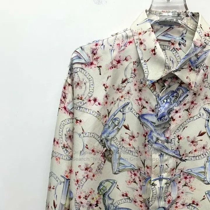 Dior Dior x Hajime Sorayama Silk Collared Shirt. Size US L / EU 52-54 / 3 - 3 Thumbnail