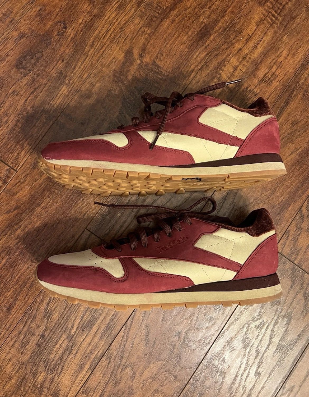 Reebok Size 13 - Reebok Classic Leather Valentine's Day Size US 13 / EU 46 - 2 Thumbnail