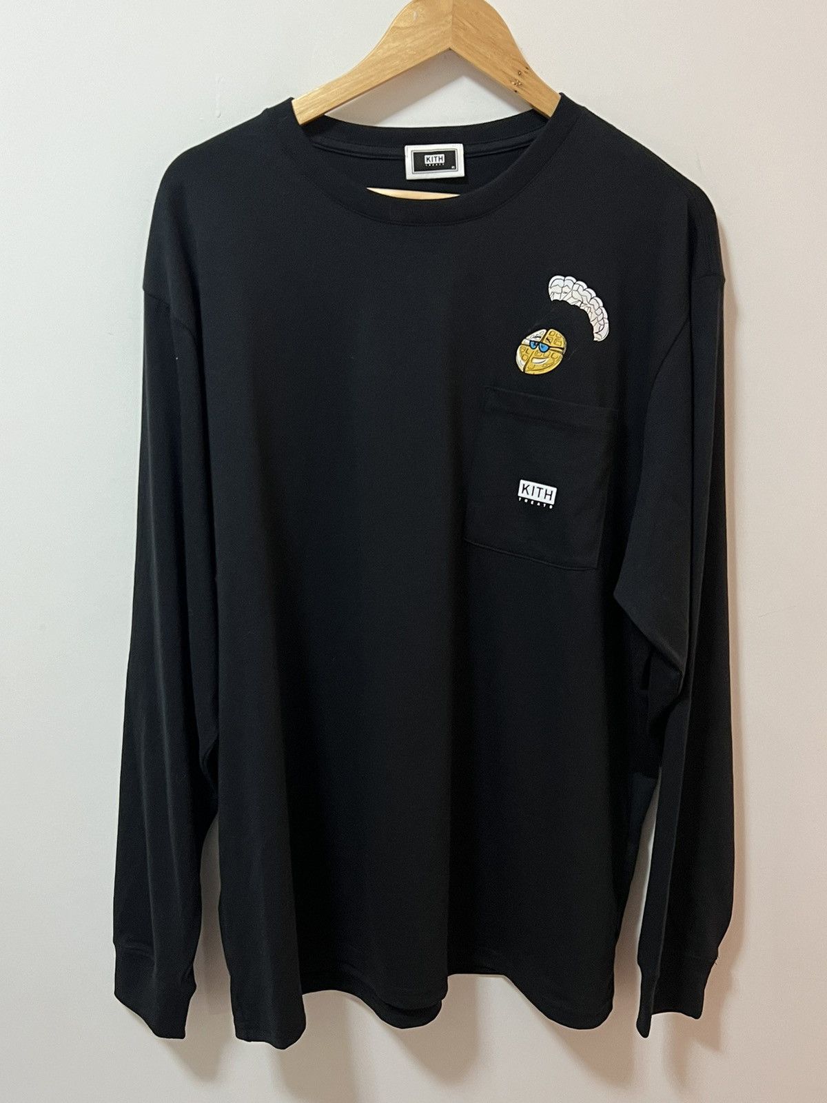 Kith × Vintage Kith Treats Parade II LS Tee Size US XL / EU 56 / 4 - 3 Thumbnail