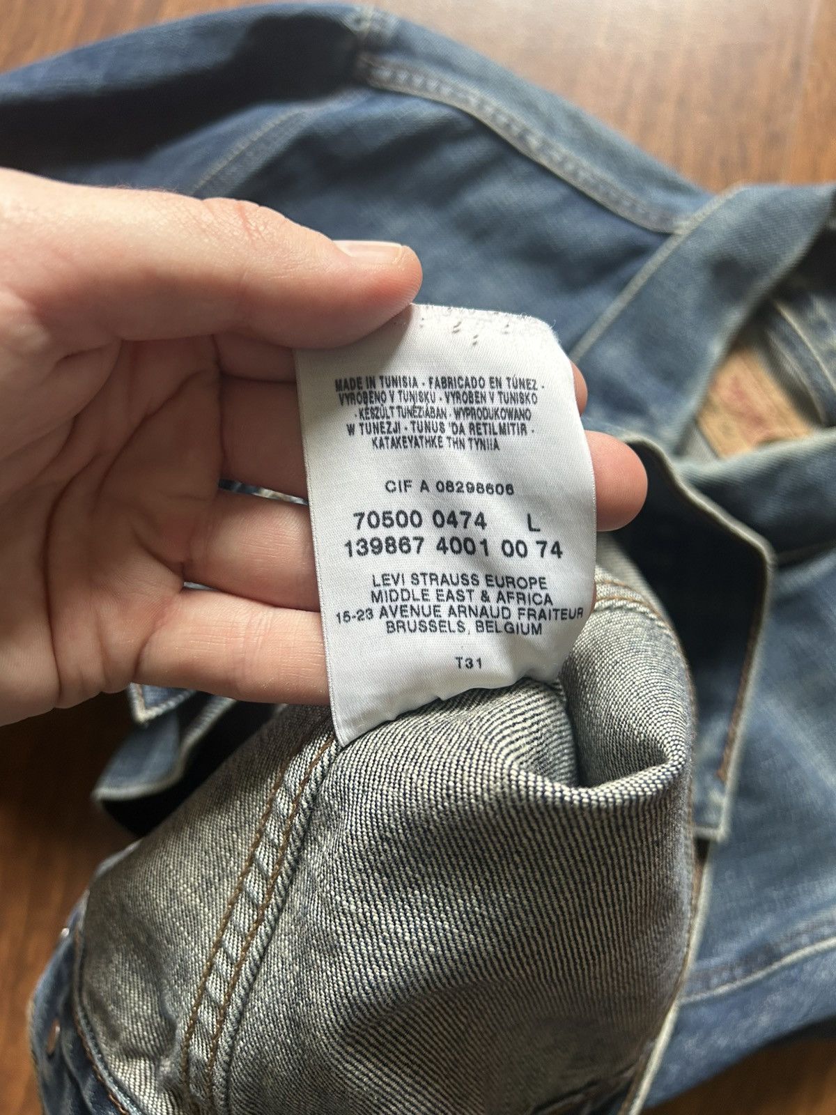 Levi's Vintage Levis 90s Faded Denim Jacket Streetwear Y2K Men’s Size US L / EU 52-54 / 3 - 9 Thumbnail