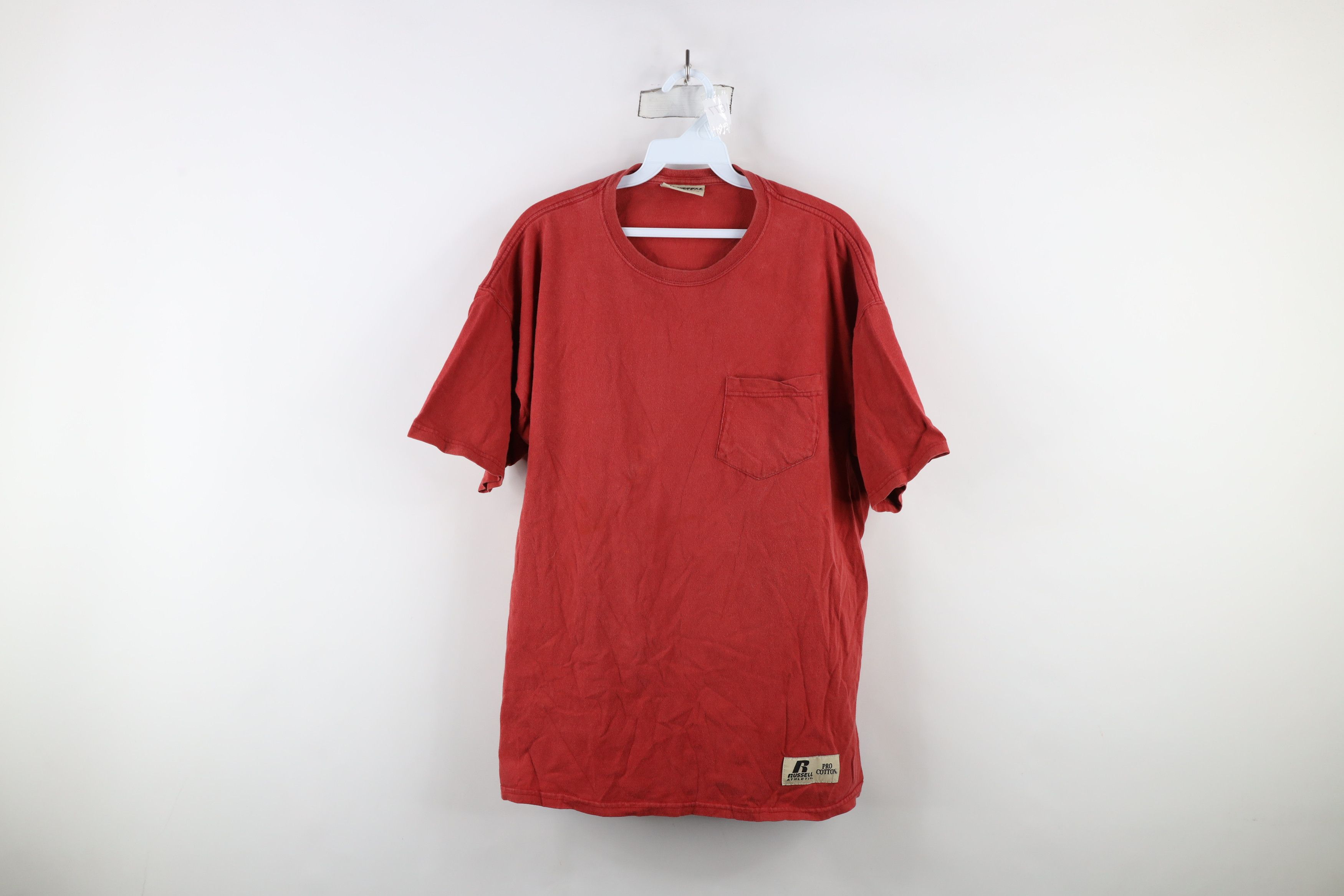Russell Athletic × Vintage Vintage 90s Russell Athletic Blank Pocket T-Shirt Red Cotton Size US L / EU 52-54 / 3 - 1 Thumbnail