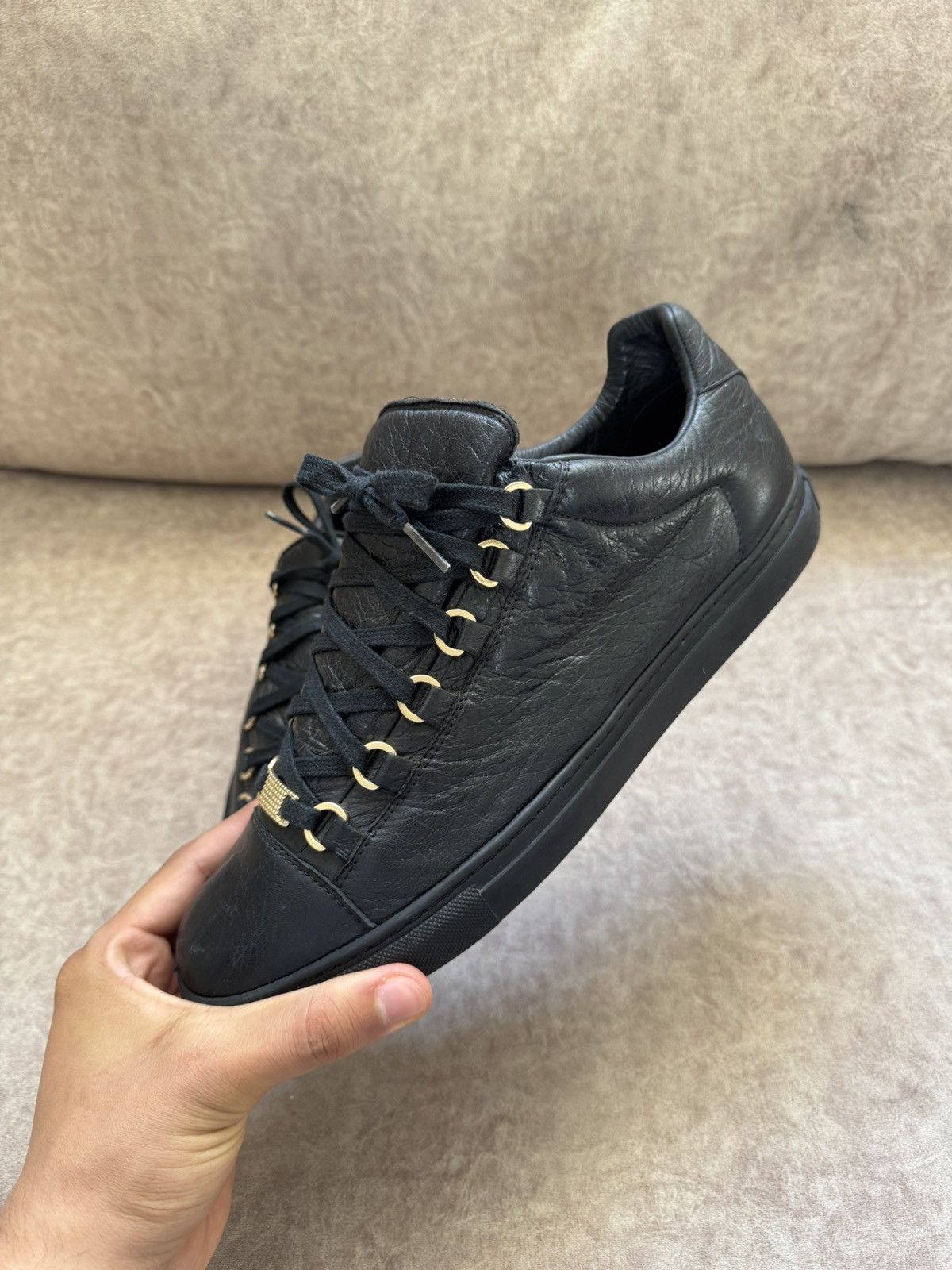 Balenciaga Balenciaga Arena Black Leather Gold Hardware Low-top Size US 9 / EU 42 - 7 Thumbnail