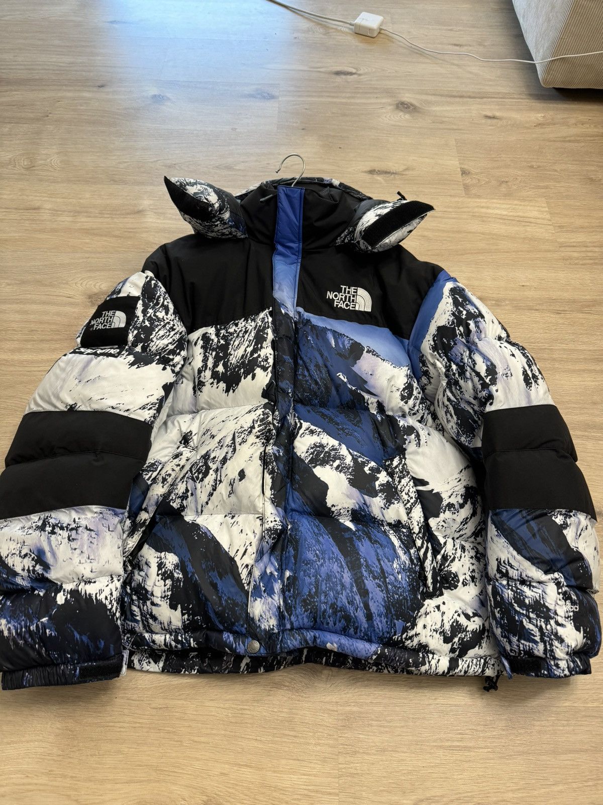 Supreme × The North Face Supreme X The North Face Mountain Baltoro Size Large Size US L / EU 52-54 / 3 - 1 Thumbnail