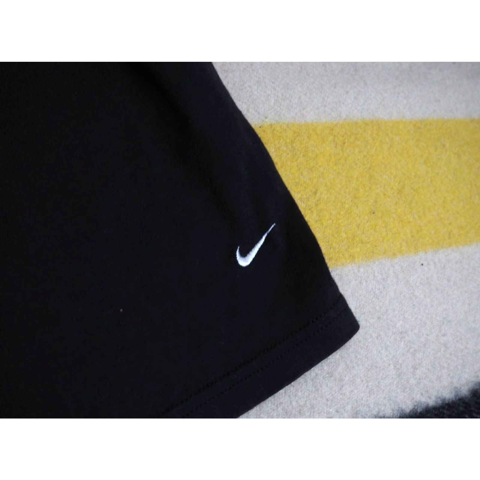 Nike VTG 90s Nike Black Cotton Mini Swoosh 32W Logo Elastic Shorts Womens L Size 36" / US 14 / IT 50 - 4 Thumbnail