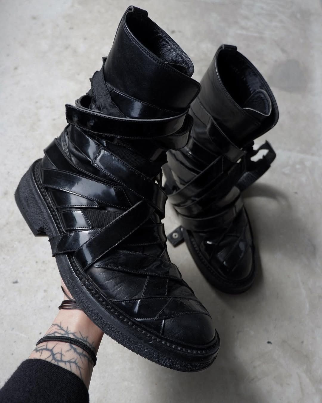 Dior Dior Homme 08AW "Lumiere Du Nord" Patent Leather Strap Boots Size US 7 / EU 40 - 9 Thumbnail