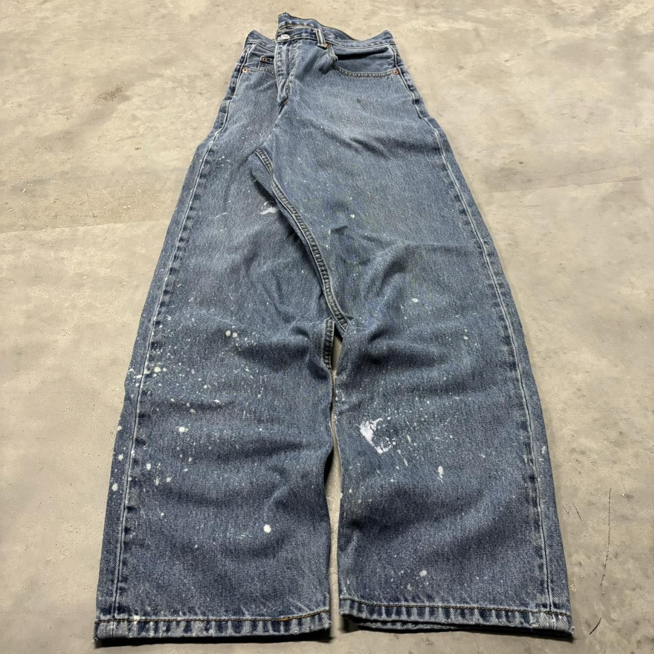 Levi's × Vintage Crazy Vintage Y2K/2000s Levis Medium Wash Essential Denim Jeans! Size US 34 / EU 50 - 3 Thumbnail