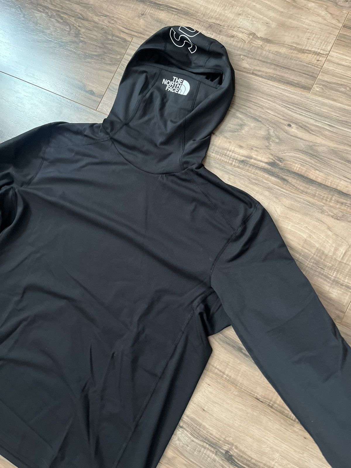 Supreme × The North Face Supreme The North Face Base Layer L/S Top Size US XL / EU 56 / 4 - 6 Thumbnail