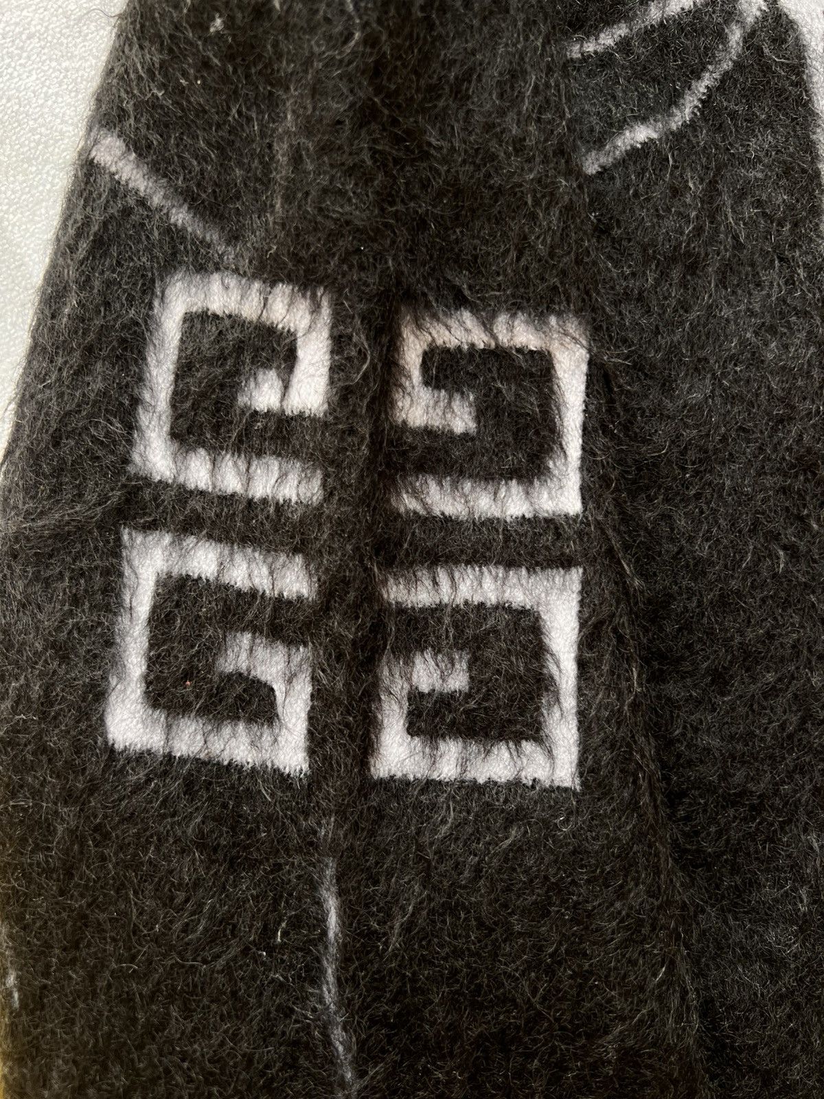 Givenchy Givenchy Spider Web Mohair Sweater Black net wool knitwear Size US L / EU 52-54 / 3 - 7 Thumbnail