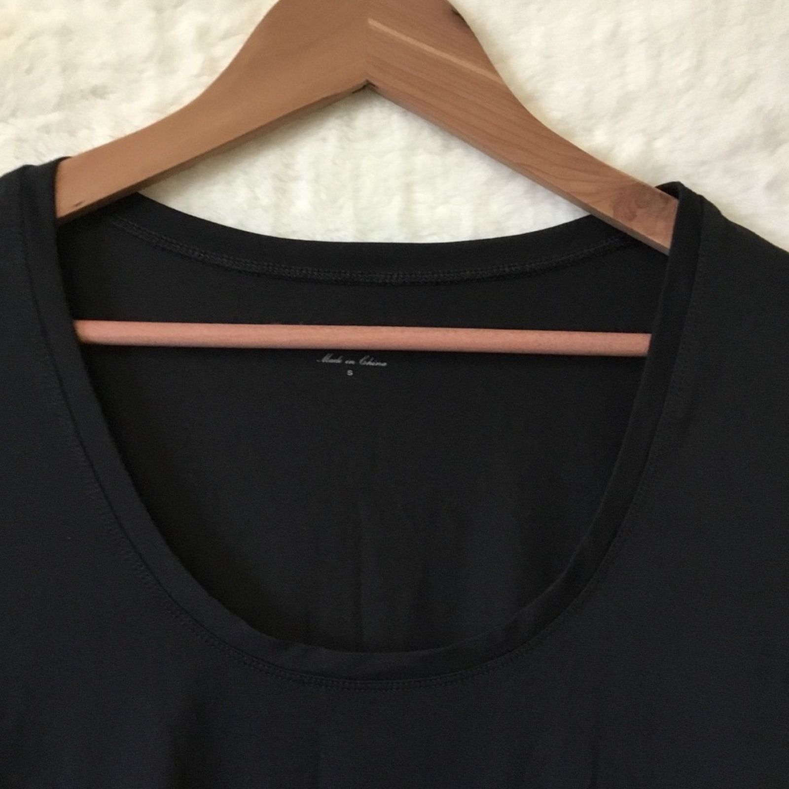 Bcbgmaxazria BCBGMaxAzria Black Scoop Neck Long-Sleeve Top Size S / US 4 / IT 40 - 3 Thumbnail