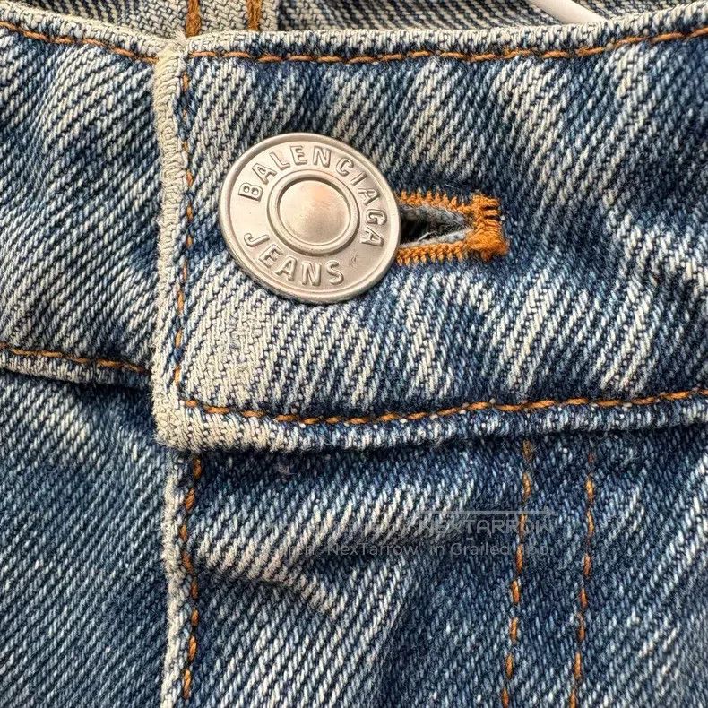 Balenciaga Balenciaga Straight Leg Washed Denim Pants Light Blue Size US 31 - 7 Thumbnail