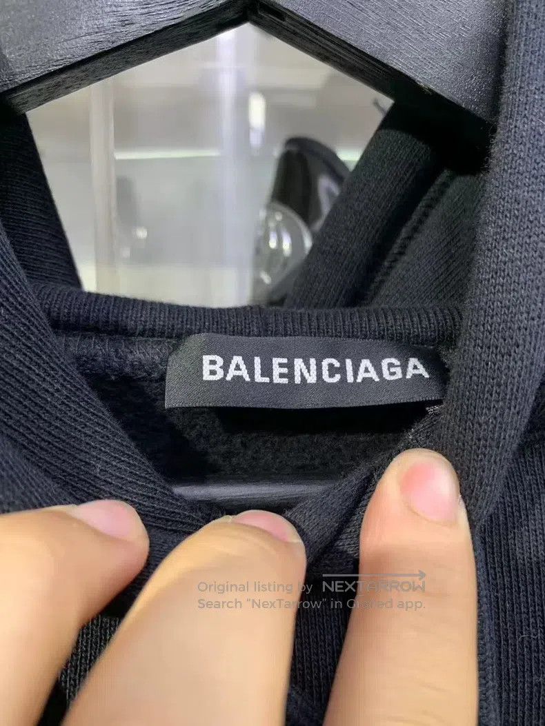 Balenciaga Balenciaga Green Band T-Shirt Hoodie Medium Size Size US M / EU 48-50 / 2 - 2 Thumbnail