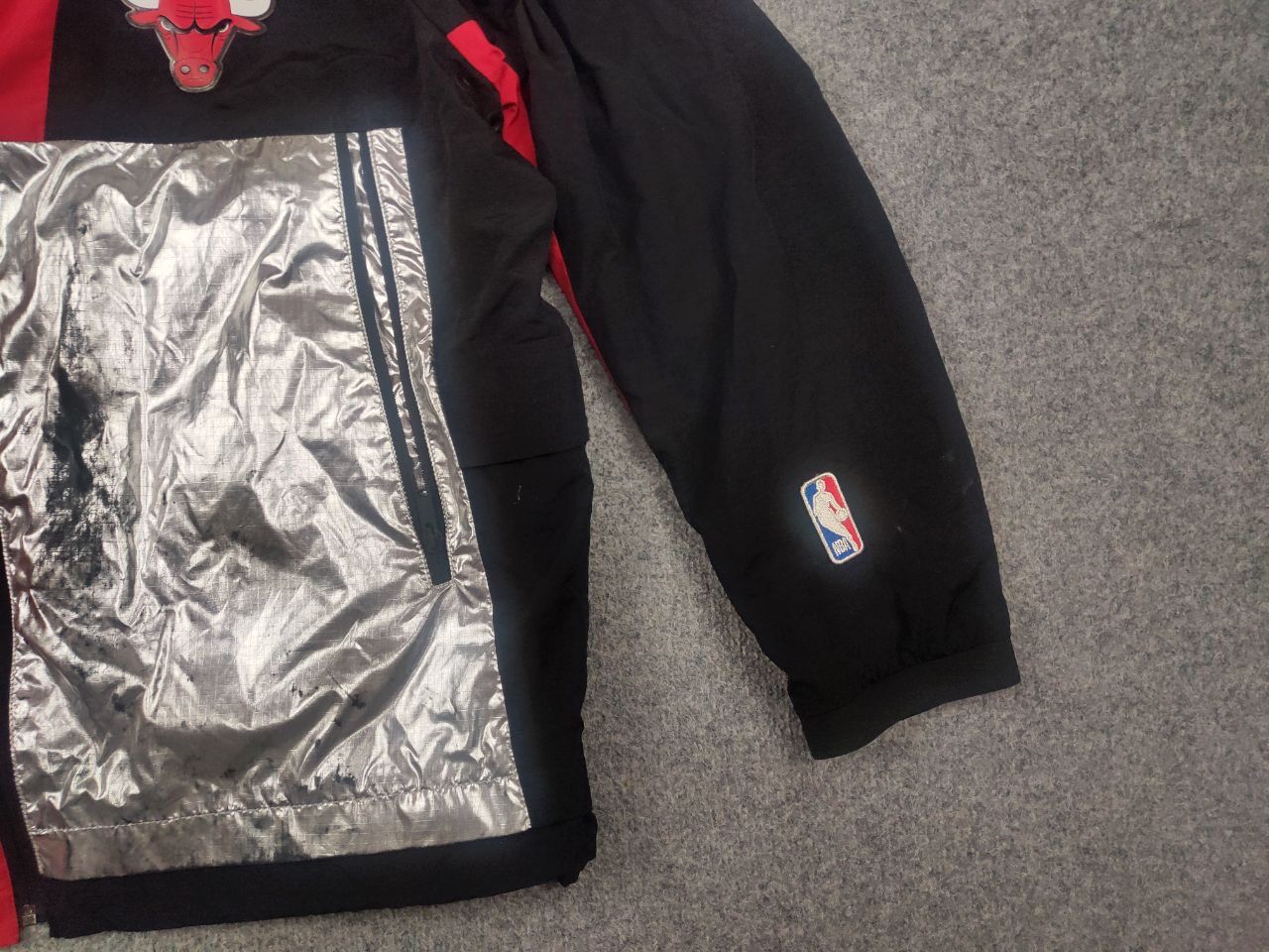 Marcelo Burlon Marcelo Burlon of Milan NBA Chicago Bulls Windbreaker Jacket Size US XL / EU 56 / 4 - 5 Thumbnail