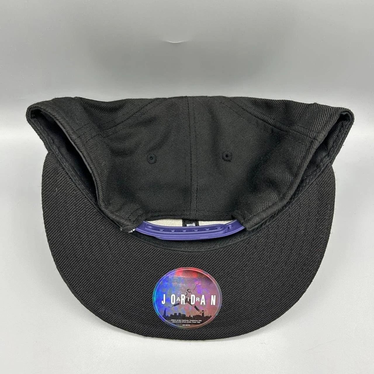 Jordan Brand Air Jordan Hat Men Black Purple Embroidered Snap Back Wool Size ONE SIZE - 9 Thumbnail