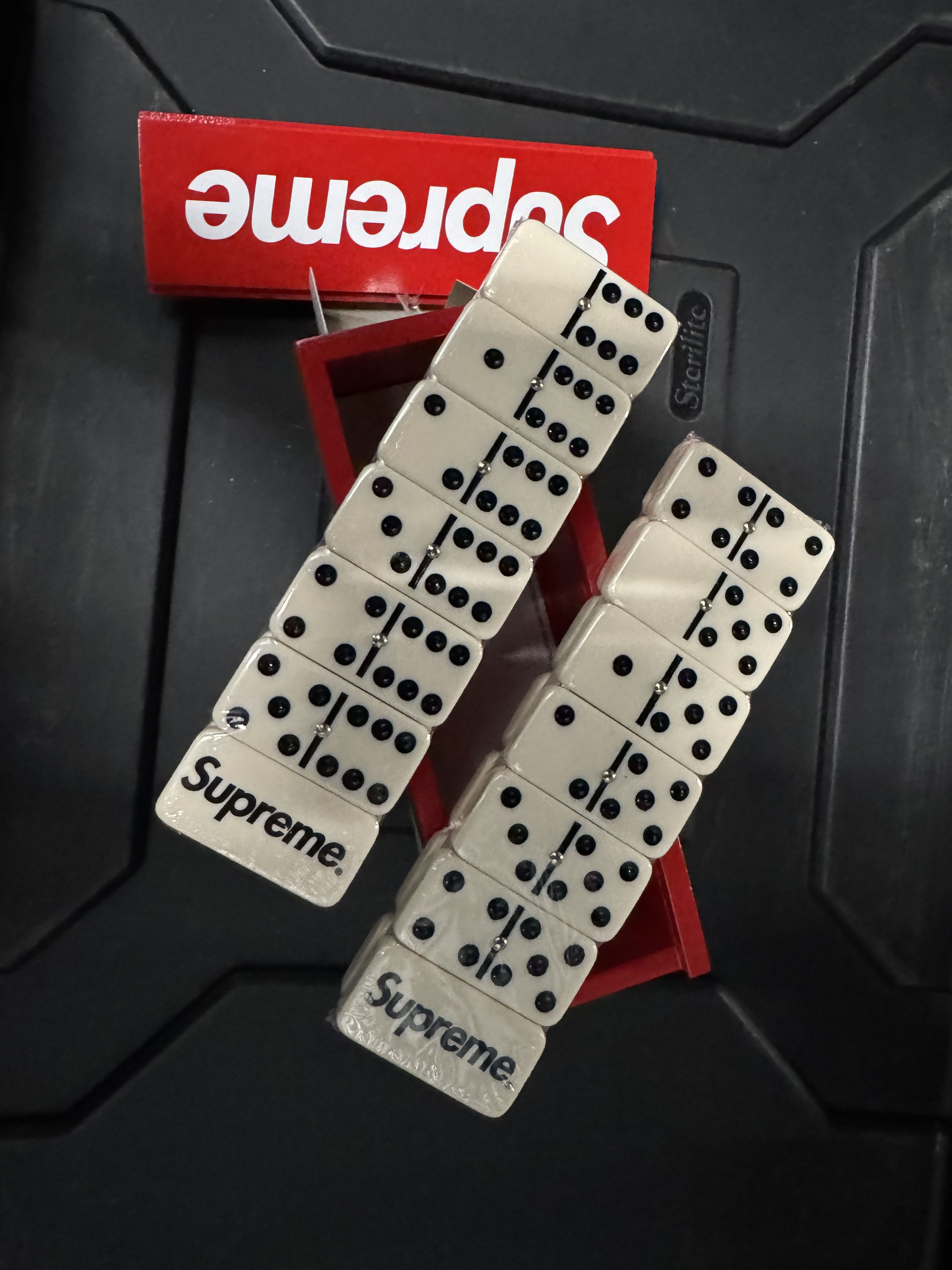Supreme Supreme Domino Set Size ONE SIZE - 6 Thumbnail