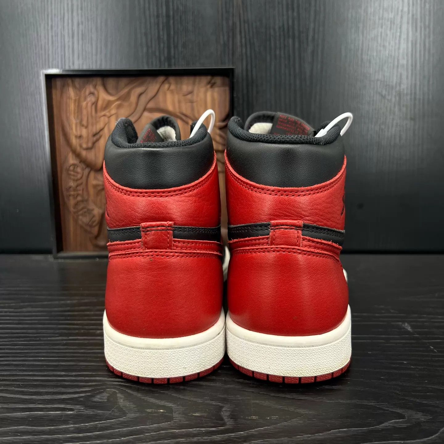 Nike AJ1 Banned 16re 41 Mint CH6943 Size US 8 / EU 41 - 5 Thumbnail