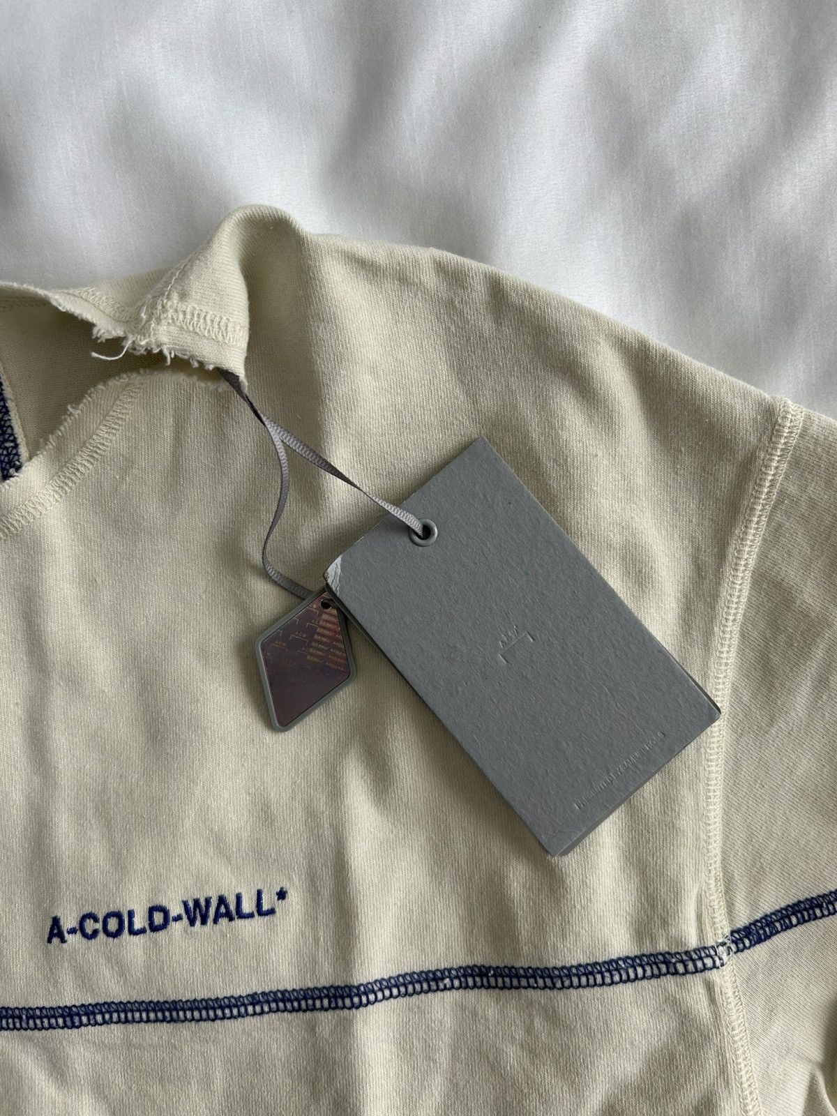 A-COLD-WALL* A Cold Wall Tee Cotton Single Jersey Bone Intersect ACW Size US L / EU 52-54 / 3 - 7 Thumbnail
