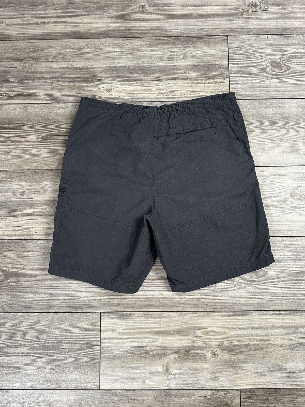 Arc'teryx Vintage Arc’teryx Nylon Shorts Size US 35 - 2 Thumbnail