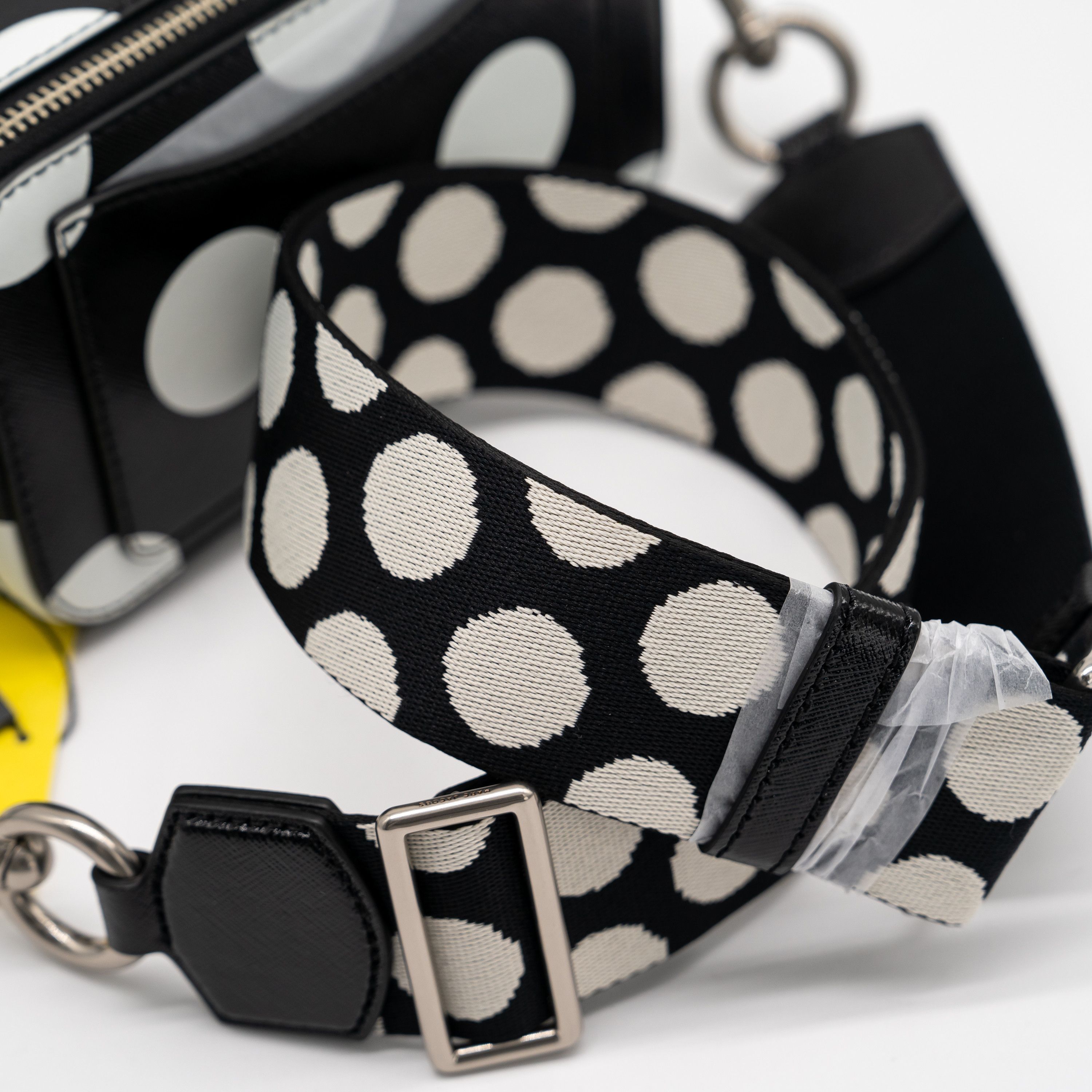 Marc Jacobs Marc Jacobs Black White Polka Dot Snapshot Camera Bag Size ONE SIZE - 9 Thumbnail