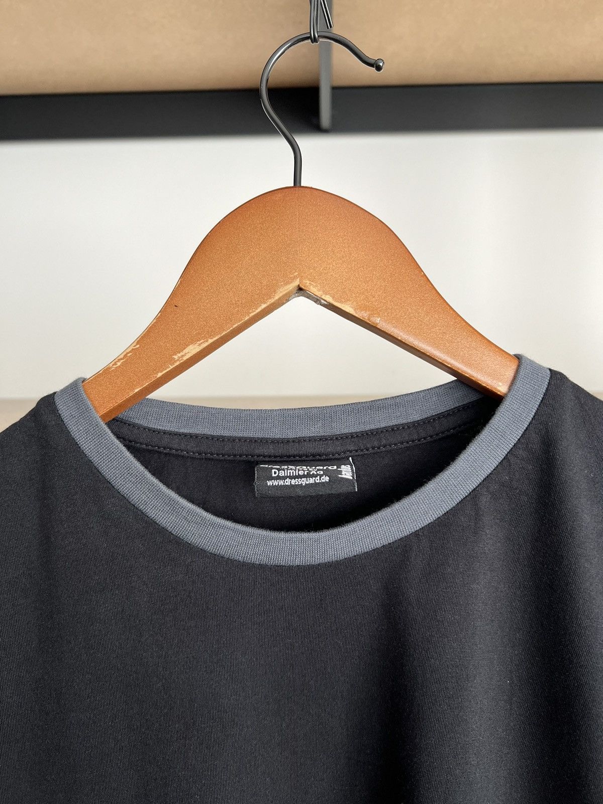 Mercedes-Benz Vintage 2000s Mercedes Benz Black T-shirt Size US L / EU 52-54 / 3 - 10 Thumbnail