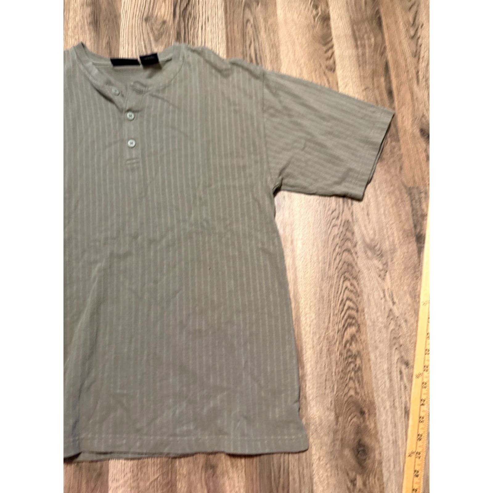 Faded Glory Faded Glory Polo Shirt Mens Medium Green Short Sleeve 1/4 Button Casual Golf Easy Care Modern Vintage: No Size US M / EU 48-50 / 2 - 2 Thumbnail