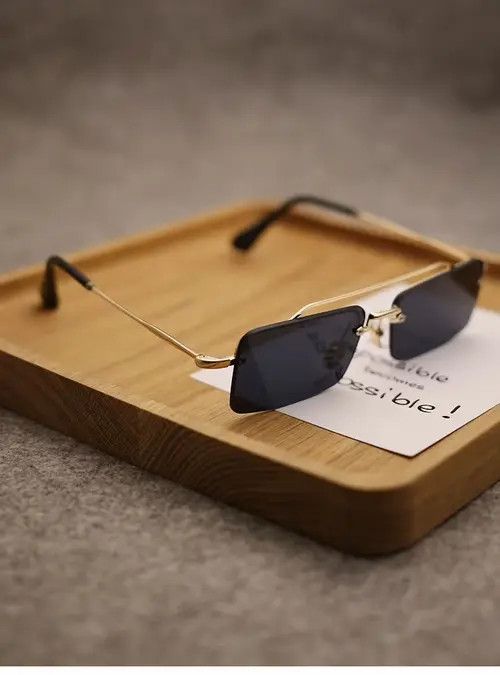 Designer Retro punk sunglasses Size ONE SIZE - 3 Thumbnail