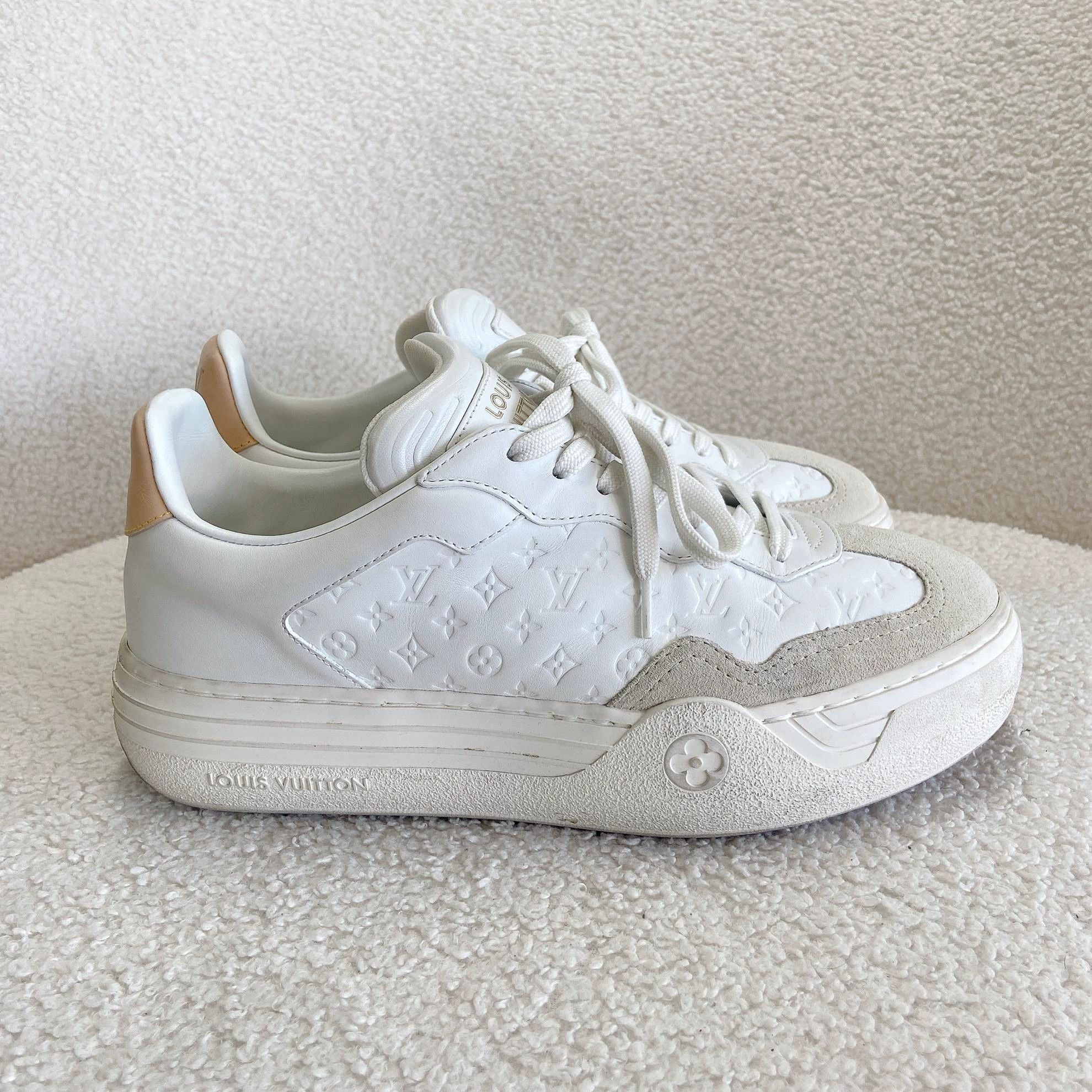 Louis Vuitton Louis Vuitton Platform White Monogram Sneaker 38.5 Size US 8 / IT 38 - 4 Thumbnail