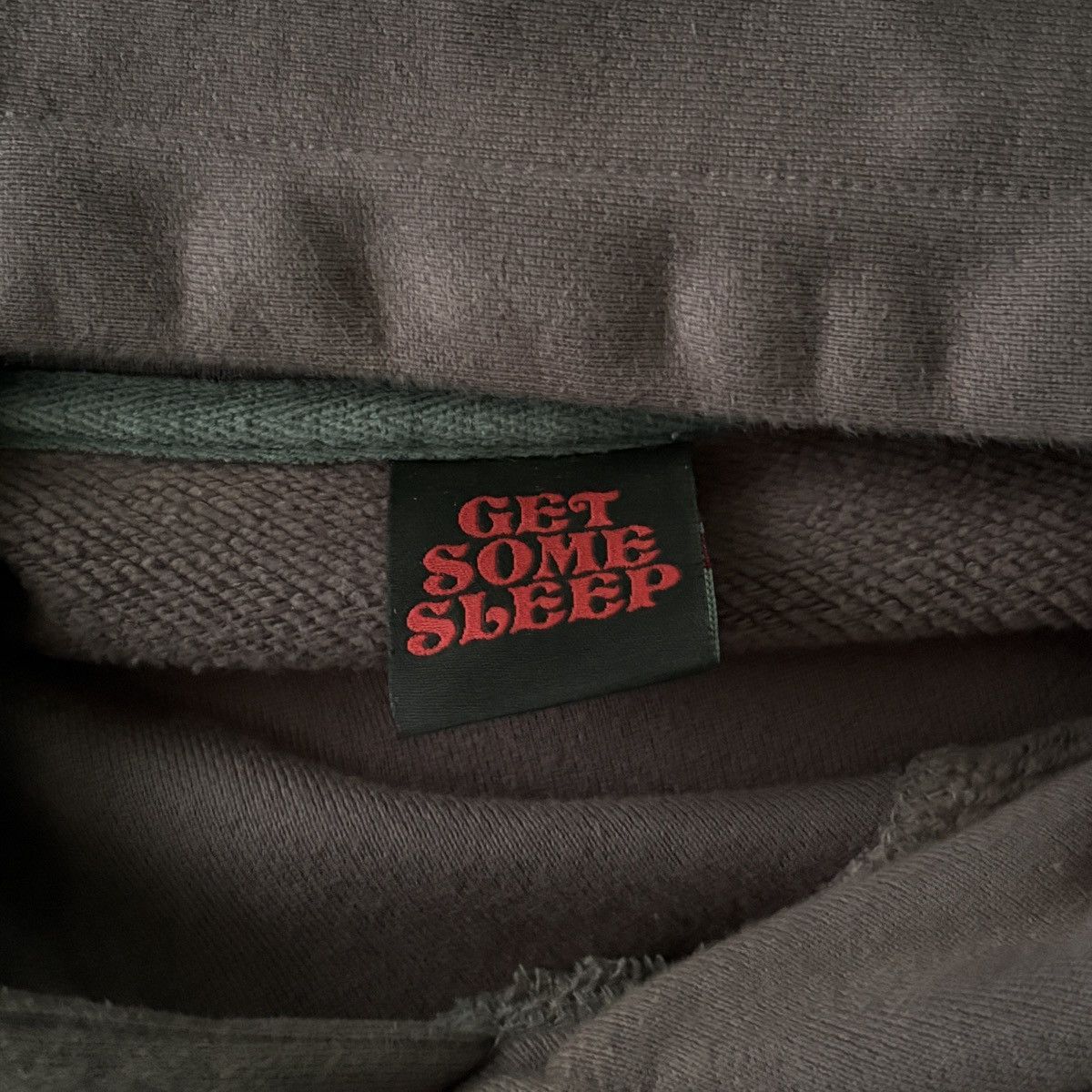 Vintage GET SOME SLEEP “EVERYONE I LOVE IS HERE” HOODIE Size US L / EU 52-54 / 3 - 6 Thumbnail