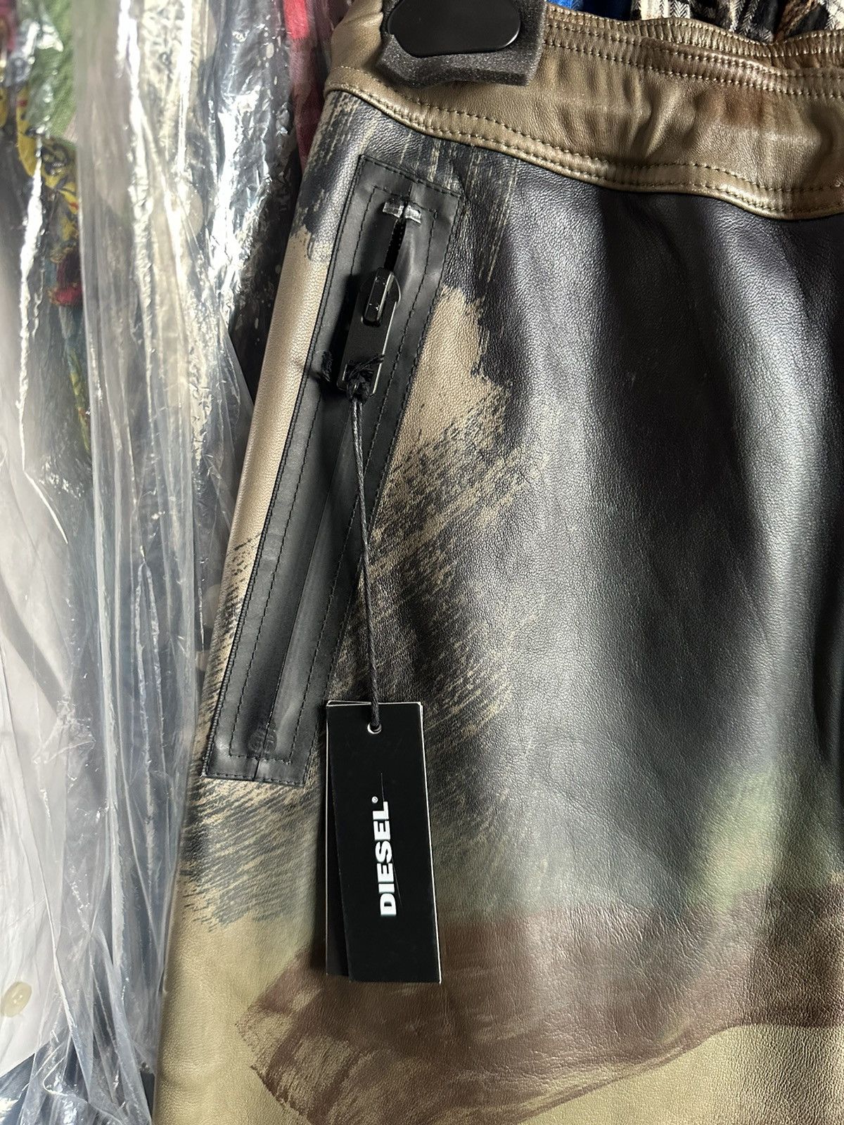 Diesel 🤑🤑🤑 Diesel leather camo sweatpants joggers small jeans pants Size US 30 / EU 46 - 16 Thumbnail