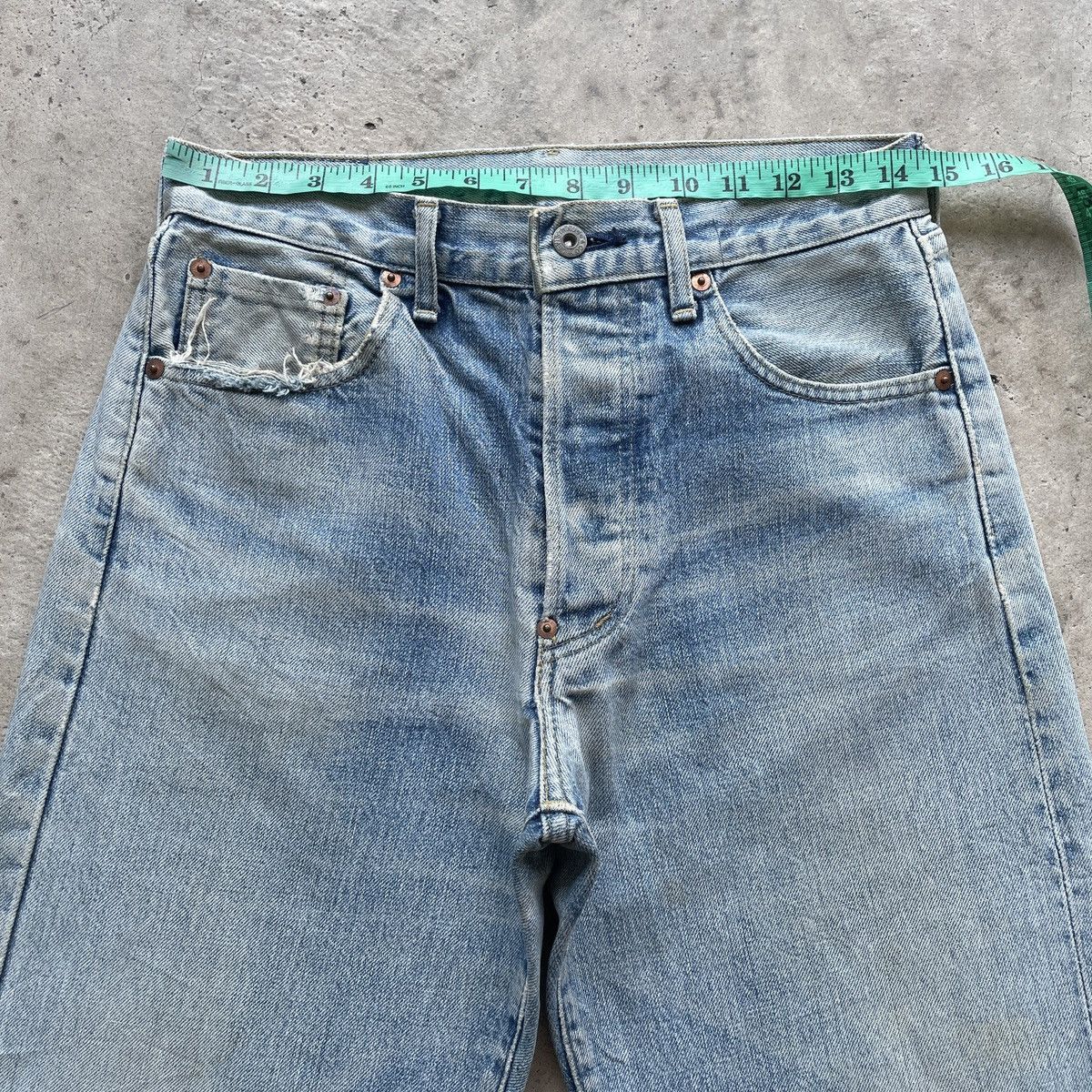 Levi's Vintage Clothing Vintage Levi’s Big E Wash Buckle Distressed Jeans Faded Pant Size US 29 - 6 Thumbnail