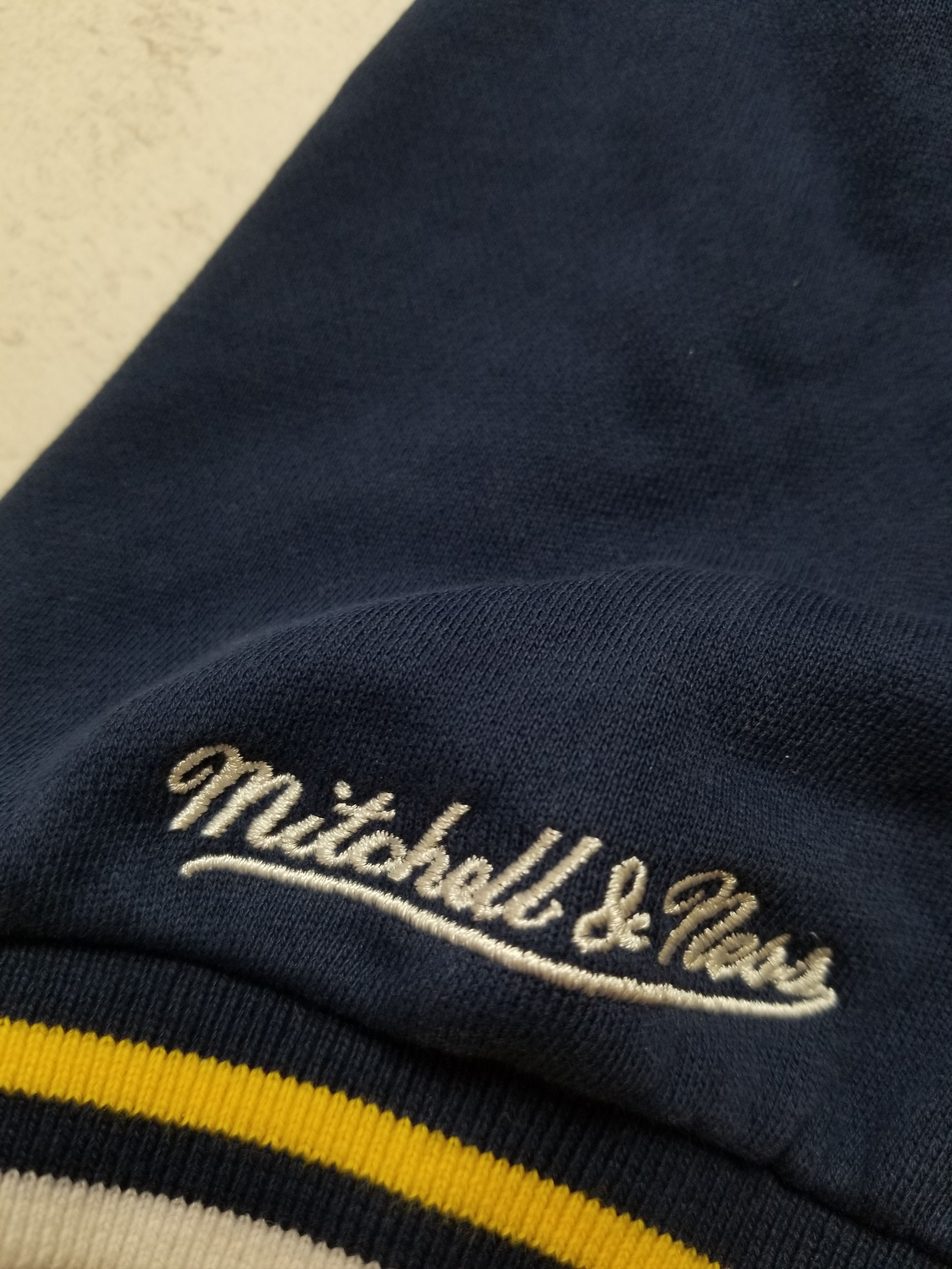 Mitchell & Ness Mitchell and Ness Hooded Short Sleeve Michigan Wolverines Size US M / EU 48-50 / 2 - 3 Thumbnail