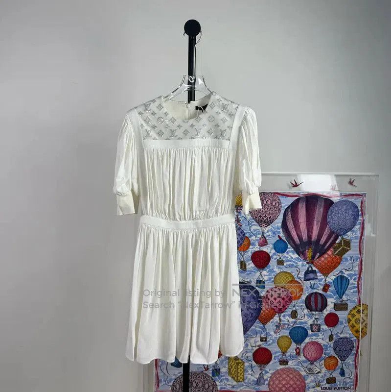 Louis Vuitton Louis Vuitton White Silk Women's Dress . Size S / US 4 / IT 40 - 1 Thumbnail