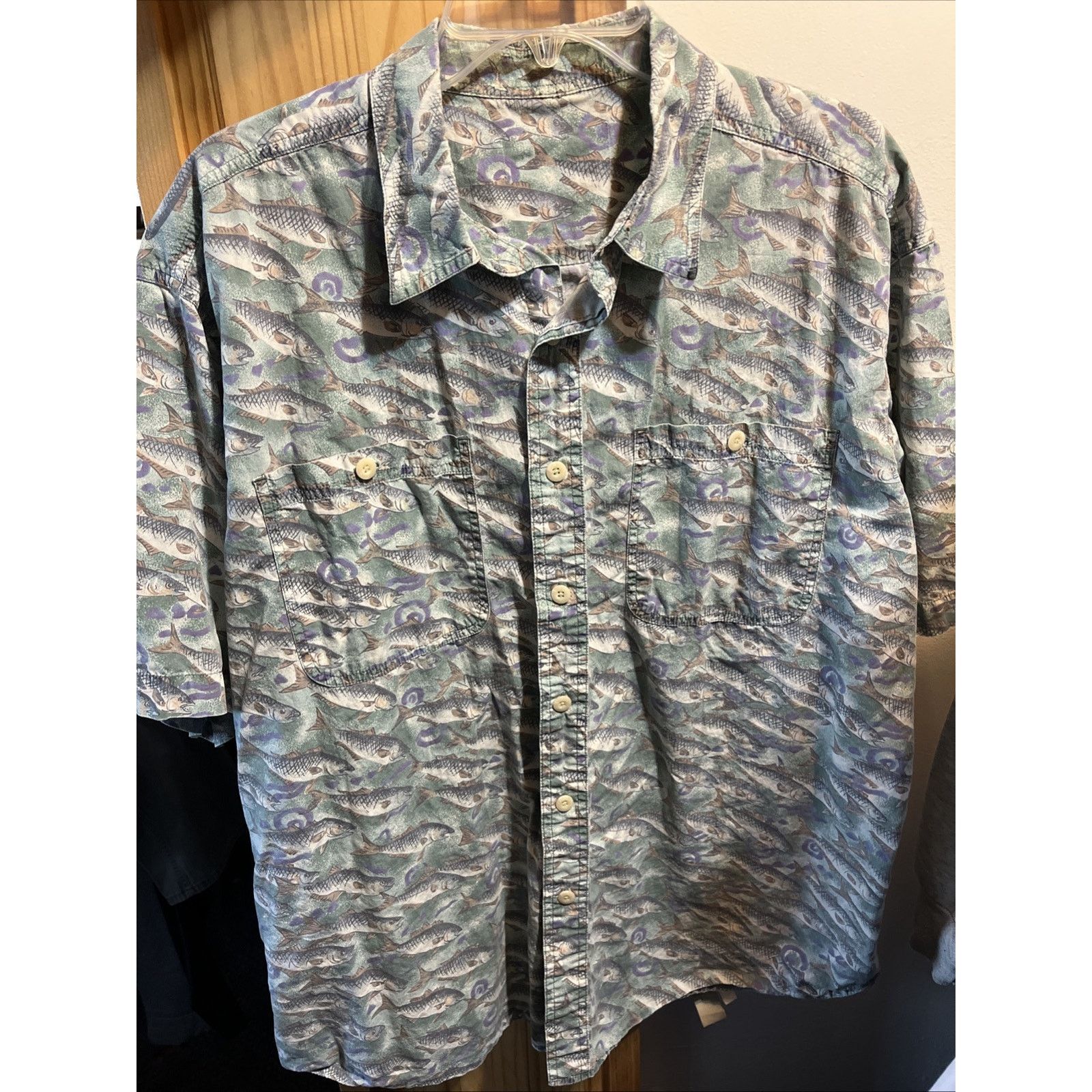 Other Unbranded Men’s XL Shirt Button Up Fish Print Outdoor Travel Size US XL / EU 56 / 4 - 10 Thumbnail