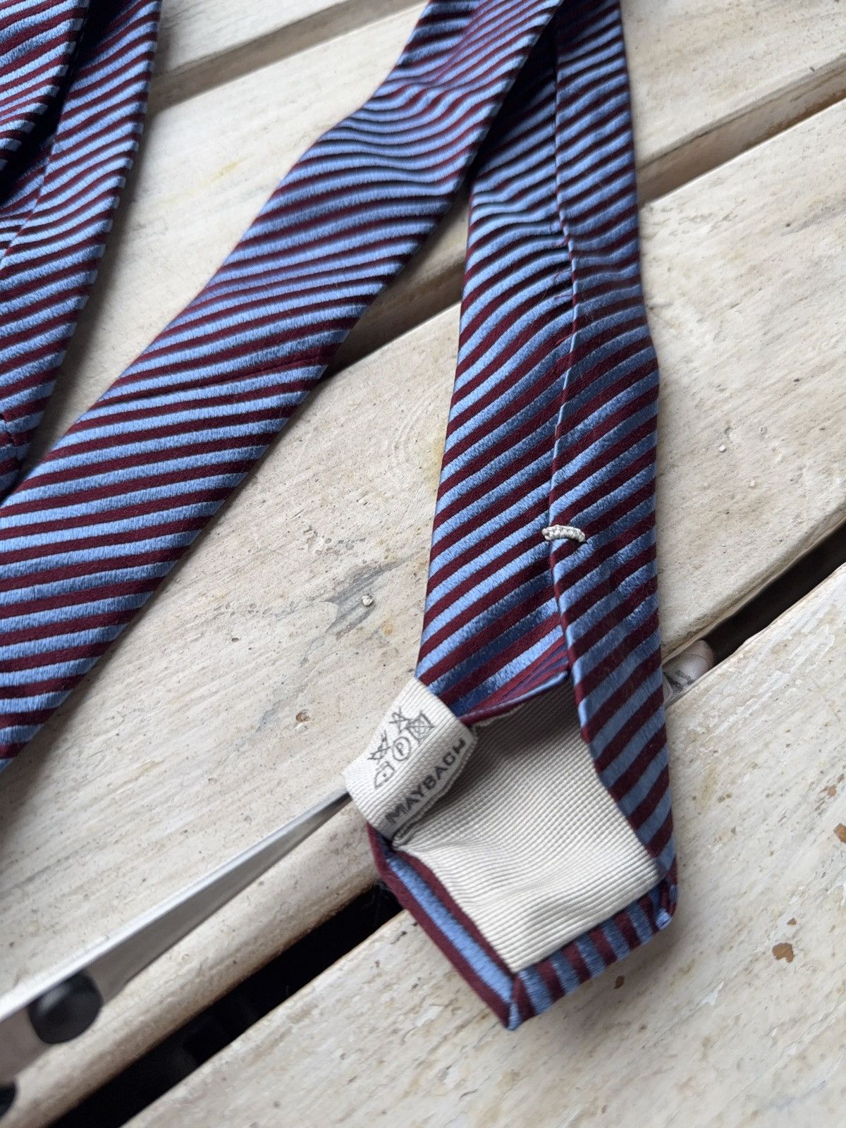 Mercedes-Benz Maybach Designer Tie – Luxury Striped Menswear Accessory Size ONE SIZE - 6 Thumbnail