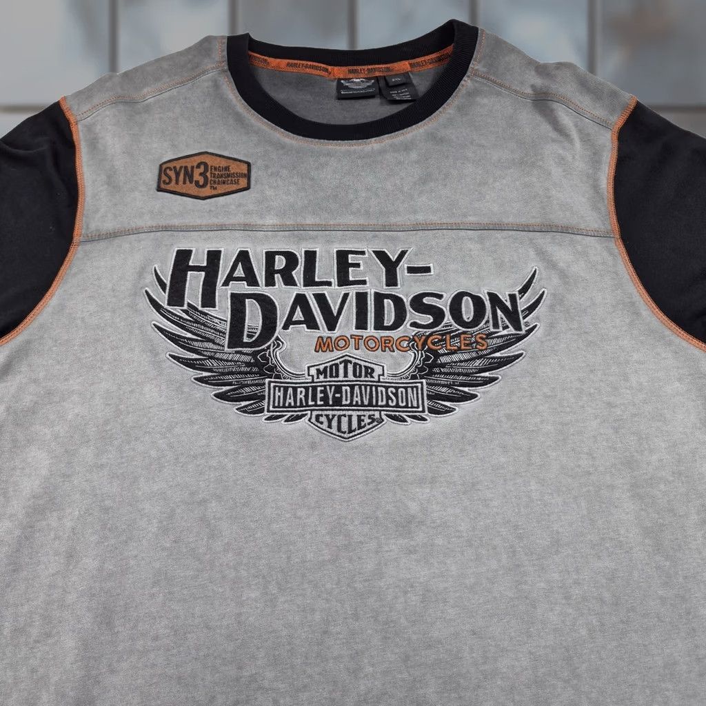 Harley Davidson Harley-Davidson Shirt Mens 2XL Long Sleeve Graphic Tee Embroidered #1 BIker Gray Cotton Knit Crew Neck Logo Patch Back Graphic Size US XXL / EU 58 / 5 - 1 Thumbnail