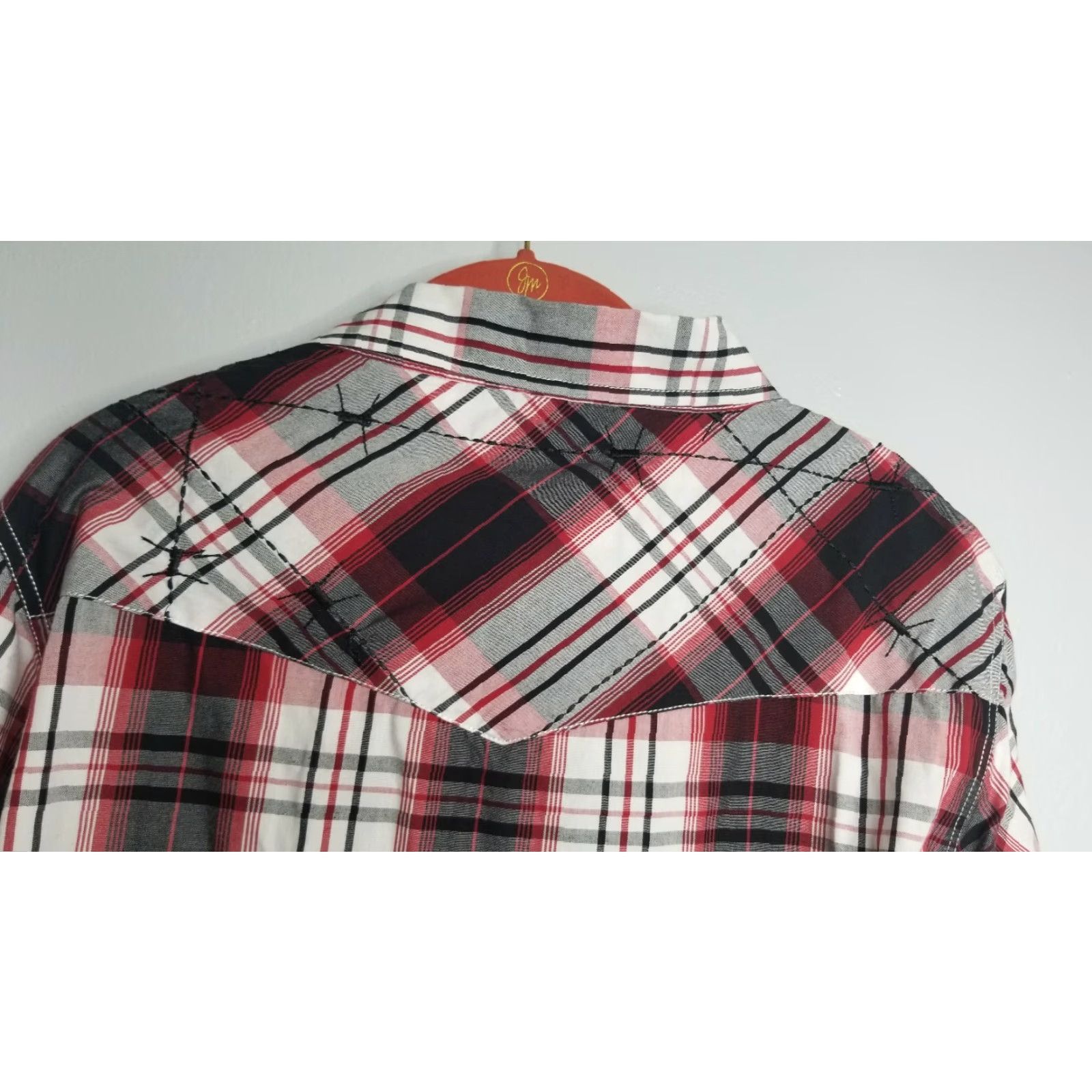 Vintage Cowboy Hardware Western Shirt L Pearl Snap Barbed Wire Embroidery Plaid Red Cotton Men Size L Size US L / EU 52-54 / 3 - 2 Thumbnail